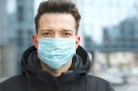 У США розробили маску, яка знищує віруси – деталі