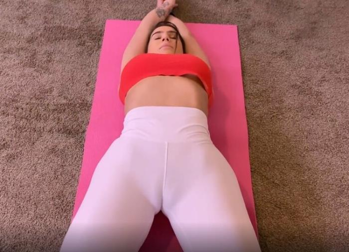 yinyleon Yoga Sex With Milf In White Legins