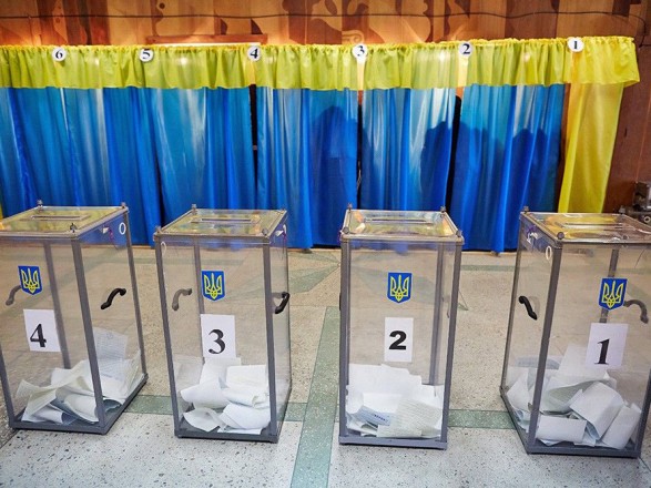 В Украине в 11 городах стартовал 2-ой тур местных выборов