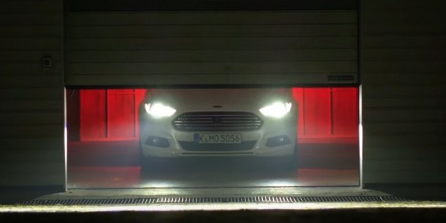 Ford Night Driving Headlights: когда ночь станет днём (видео)
