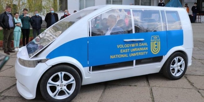 В Украине создали макет первого электромобиля (Фото)