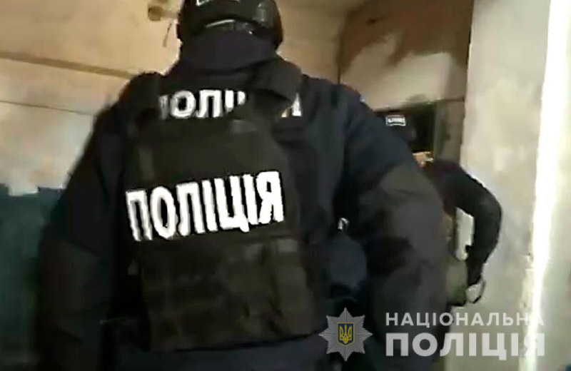 Вісті з Полтави - У Миргороді затримали чоловіка, який облаштував у своїй квартирі наркопритон