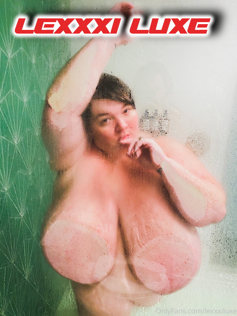 [Onlyfans.com] Lexxxi Luxe [SSBBW, BBW, Huge Tits, Solo, POV, posing, Onlyfans, Round butt, booty] [507x540 - 3840x5760, 155, photos]