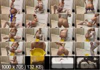 Lily in stockings shit in a pot - Lily  (FullHD | 1012 MB)